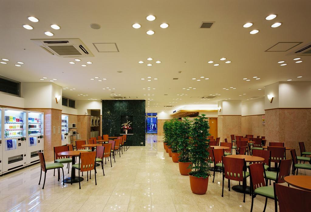 Toyoko Inn Kobe Sannomiya No.2 Bagian luar foto